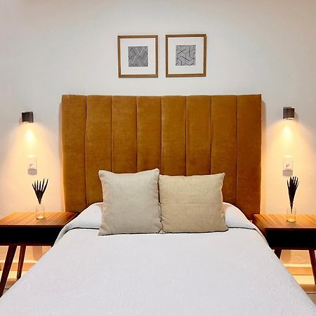 Suites Ciento 37 León Zewnętrze zdjęcie