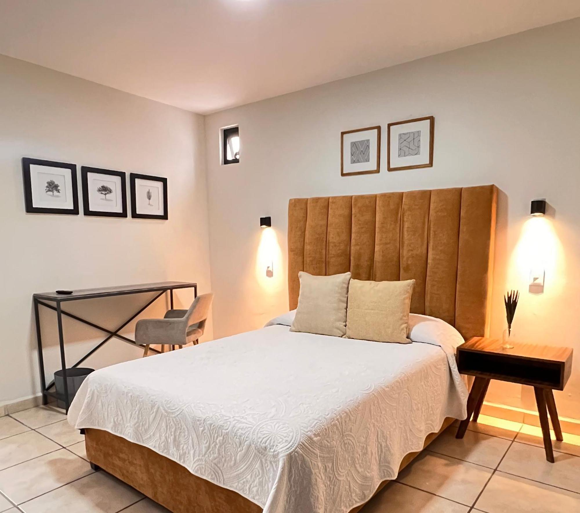 Suites Ciento 37 León Zewnętrze zdjęcie