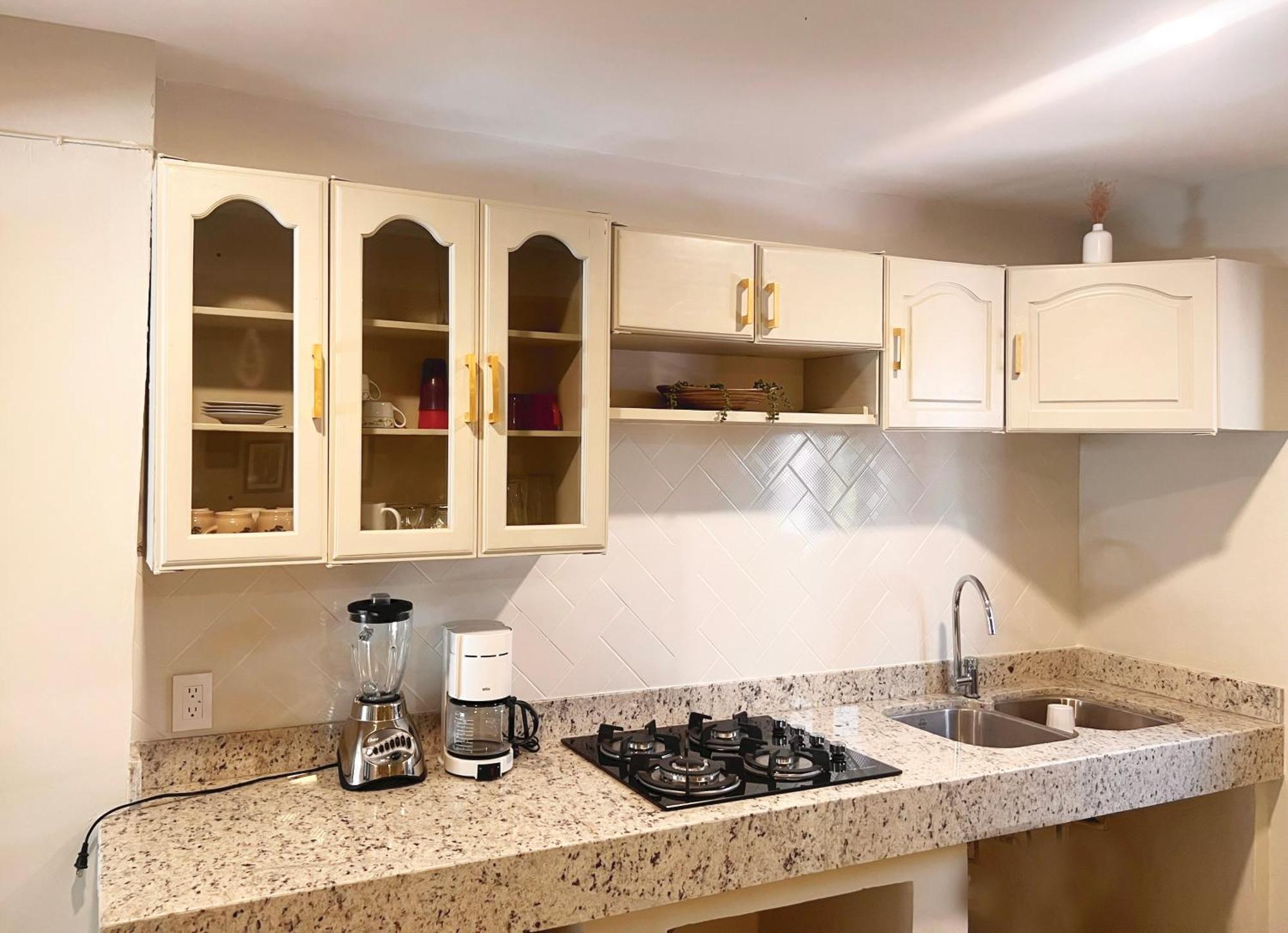 Suites Ciento 37 León Zewnętrze zdjęcie