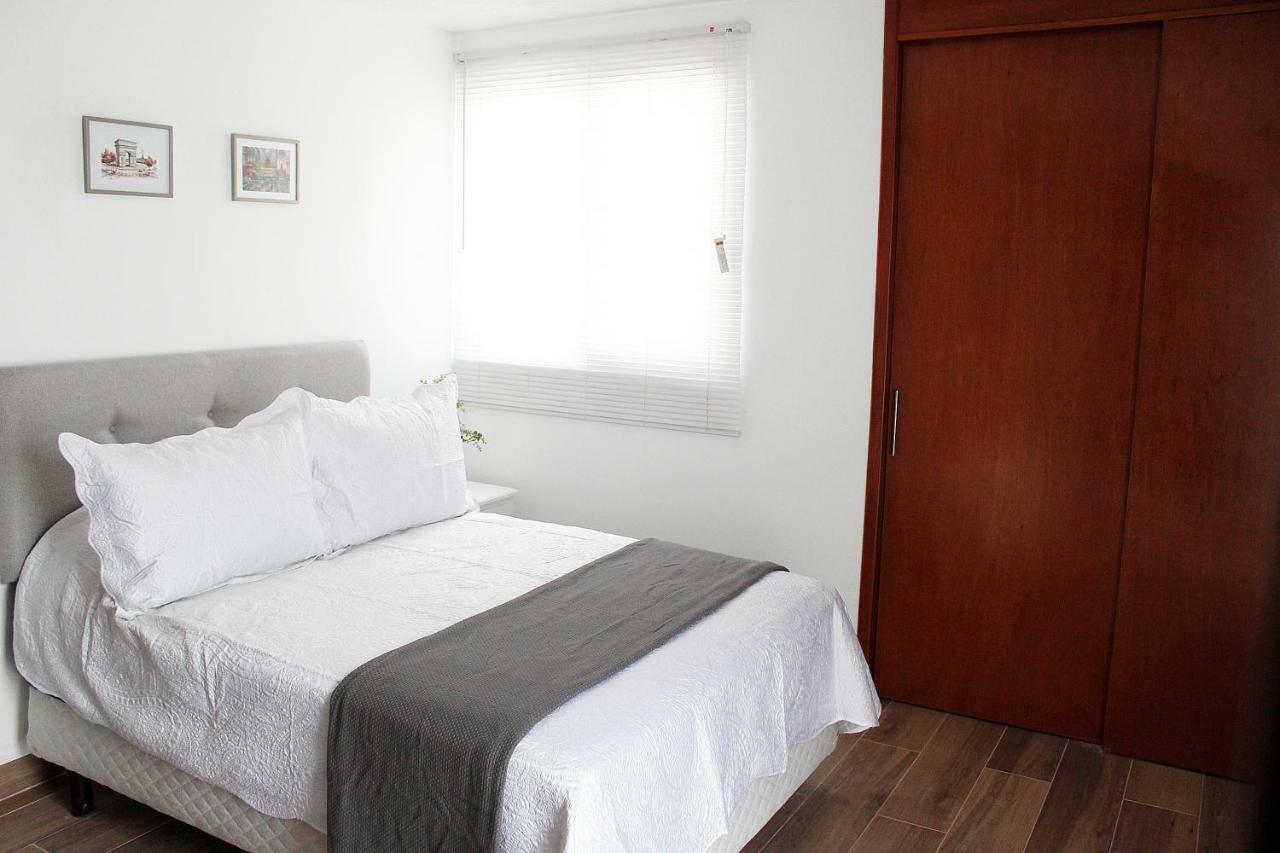 Suites Ciento 37 León Zewnętrze zdjęcie