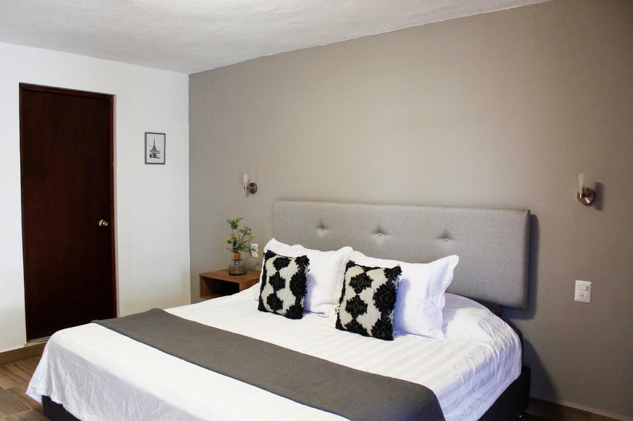 Suites Ciento 37 León Zewnętrze zdjęcie