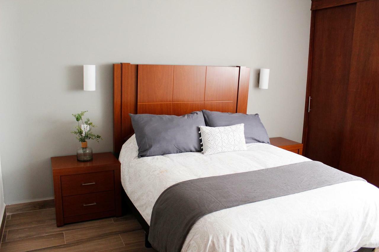 Suites Ciento 37 León Zewnętrze zdjęcie