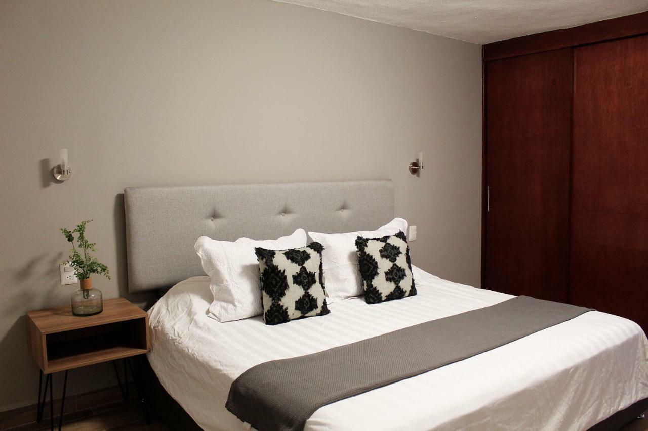 Suites Ciento 37 León Zewnętrze zdjęcie