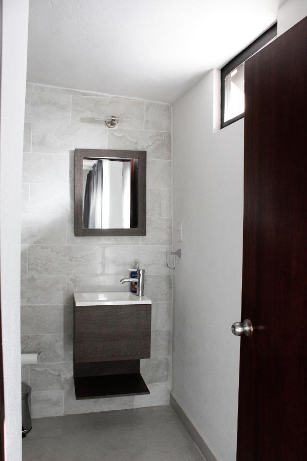 Suites Ciento 37 León Zewnętrze zdjęcie