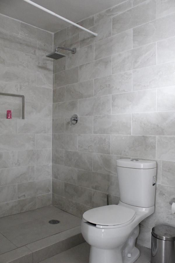 Suites Ciento 37 León Zewnętrze zdjęcie
